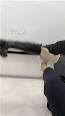 图片[3]-辣姐】嘴塞袜子物化狗奴/踩踏喂食/喝洗脚水