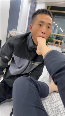 图片[16]-辣姐】嘴塞袜子物化狗奴/踩踏喂食/喝洗脚水