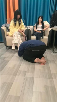 【阳阳】姐妹花臭脚臭袜辱_绳缚吧