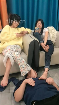 图片[19]-阳阳】姐妹花臭脚臭袜辱-鞭打/转胯骑马踩踏