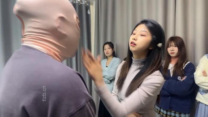 图片[3]-狗哥】强推-七素人女神重度玩狗