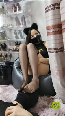 图片[12]-皮皮】漂亮女郎-性感大长腿踩脚垫