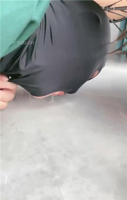 图片[17]-甜一】长靴高跟插嘴跪舔-踩地毯