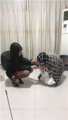 图片[8]-苏西】重刑-把狗装网里重度虐打