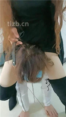 图片[12]-爱可呀】班花作客玩女奴-跪拜/清理鞋底/骑马/舌头足浴