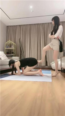 图片[6]-樱桃大大】女神母狗-吃口水鞭打/骑马转胯/羞涩舔jio/插嘴