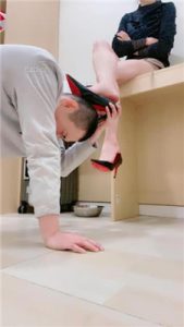 【缘彼大大】圣水口水洗脚水盛宴_绳缚吧