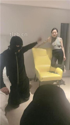 图片[17]-小月牙】喝口水圣水/鞋抽耳光/藤条抽完整版】
