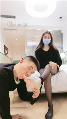 图片[19]_重庆男神】开发路人S-抽耳光/骑马鞭打/短靴踩踏/黑丝脚喂酸奶_HD绳艺资源网
