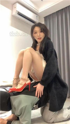 【小麦】掐乳揪耳朵/袜子塞嘴/脚喂蛋糕/脚插嘴/内裤诱惑/喂圣水_绳缚吧