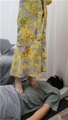 图片[13]_安安狗链拴狗/裸足恋足舔/全体重踩踏