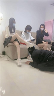 图片[5]_文文文文】素人3S-运动鞋原味棉袜气味辱/踩踏虐打四视角版】