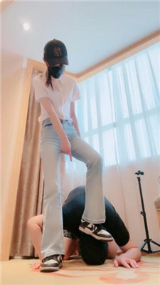 图片[5]_美娜格格】超-运动后脏鞋原味白袜虐打