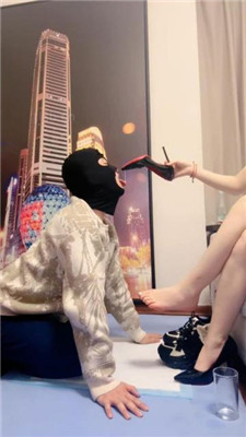 图片[15]_不期而遇】人鞋当亲妈-全体重踩踏-口水浓痰/耳光