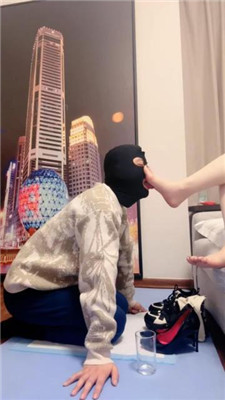 图片[18]_不期而遇】人鞋当亲妈-全体重踩踏-口水浓痰/耳光