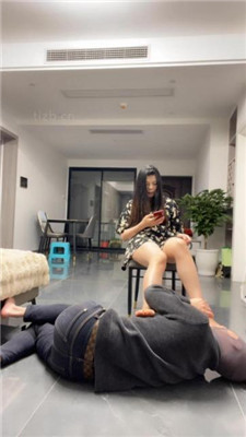 图片[17]_婷S长靴S-耳光鞭打踩踏