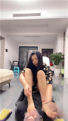 图片[19]_婷S长靴S-耳光鞭打踩踏