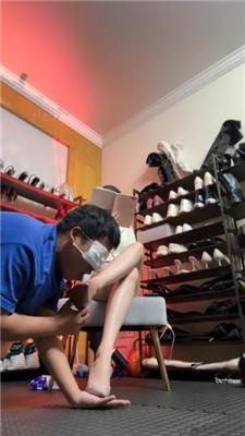 图片[9]_倪梵物化人体擦鞋器
