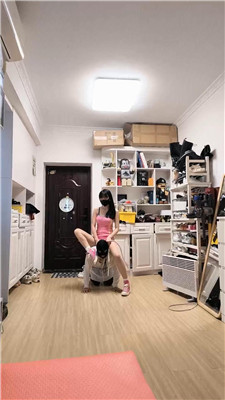 【美学】清理鞋柜/帆布鞋插嘴/手捂窒息/吃鞋底脏物/耳光鞭打_绳缚吧