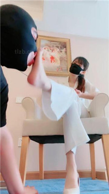 图片[20]_美娜格格高跟跺头/踩手磕头/腿绞窒息/骑马耳光/深喉