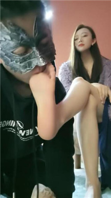 图片[16]_咩祖超高跟肉丝玩虐/骑马/喂口水/插嘴脚捂脸