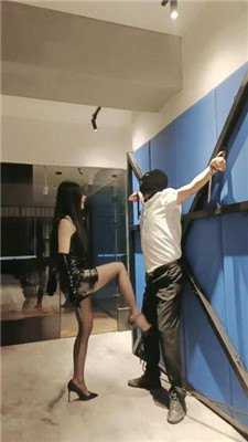 图片[8]_昭玥】刑虐兄弟奴-鞭打/囚禁狗笼/高跟踩踏/掐乳