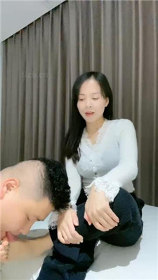 图片[7]_冷御大大】近距离裸足恋足狂舔