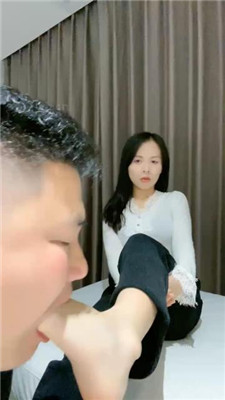 图片[9]_冷御大大】近距离裸足恋足狂舔