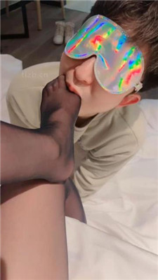 图片[4]_七七】品尝姐姐的黑丝玉足