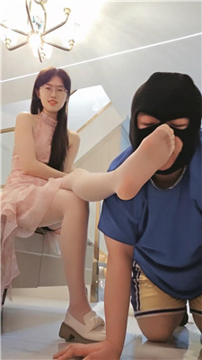 图片[9]_嘉妮皮鞋踩狗爪狗头/强制闻鞋闻jio/骑脖踩踏