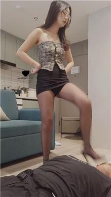 尤雾骑马骑脖转胯/揪耳朵/高跟黑丝踩/踢裆/喂口水双视角 bf42714 网友原创 第8张