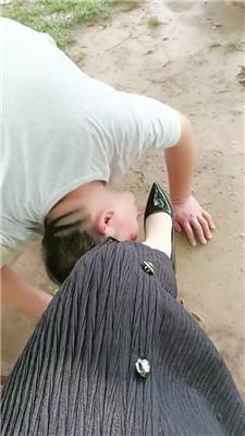 【你的女王】户外跪舔脏鞋臭脚JS240727-9_绳缚吧
