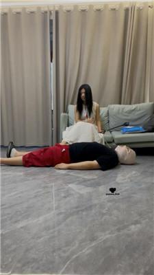 素人挖掘机黄色运动鞋白棉袜气味辱/鞭打羞辱 bf43231 网友原创 第6张